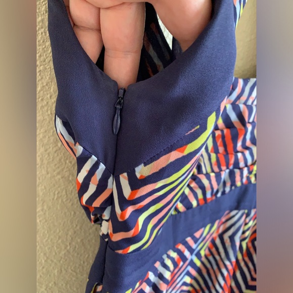 BCBGeneration Midnight Blue Multi Zebra Stripe Short Sleeve Mini Dress 🌴 - Picture 5 of 8